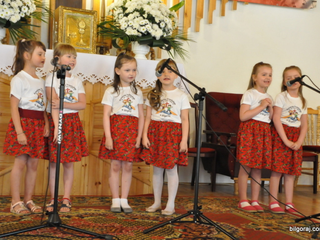 Maryjne śpiewanie w Gromadzie (FOTO, WYNIKI)