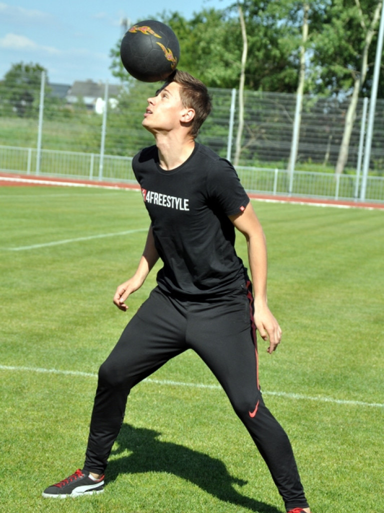 Pokaz Freestyle Football na biłgorajskim OSiR-ze (FOTO)