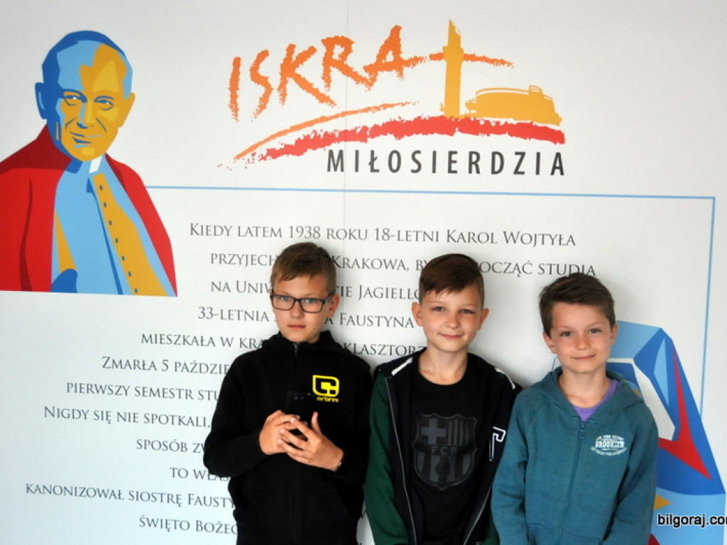 Mobilne Muzeum poświęcone św. Janowi Pawłowi II i św. Faustynie w Biłgoraju (FOTO)