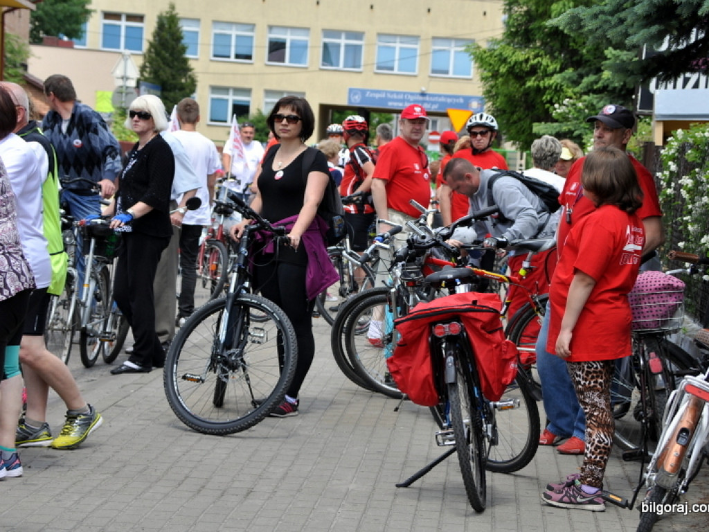 Krwiodawcy na rowerach (FOTO)
