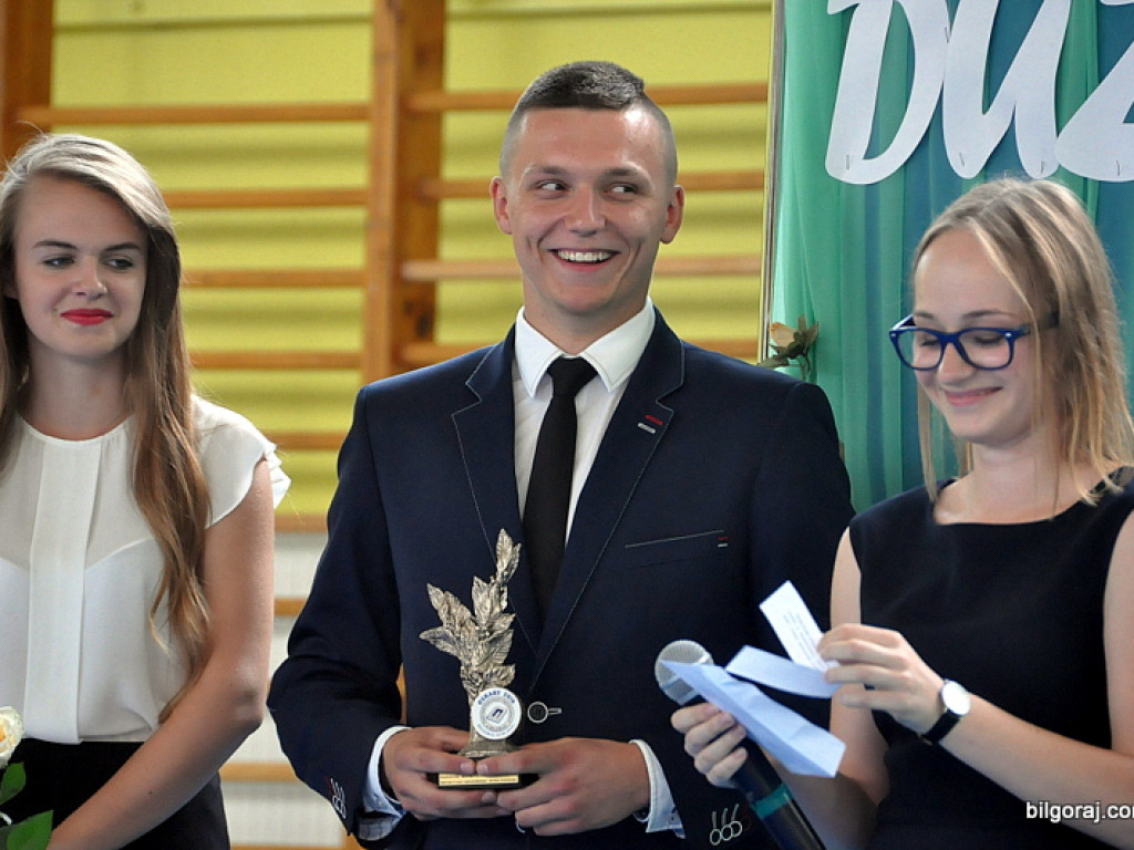 Żegnaj szkoło, czas wakacji! (FOTO)