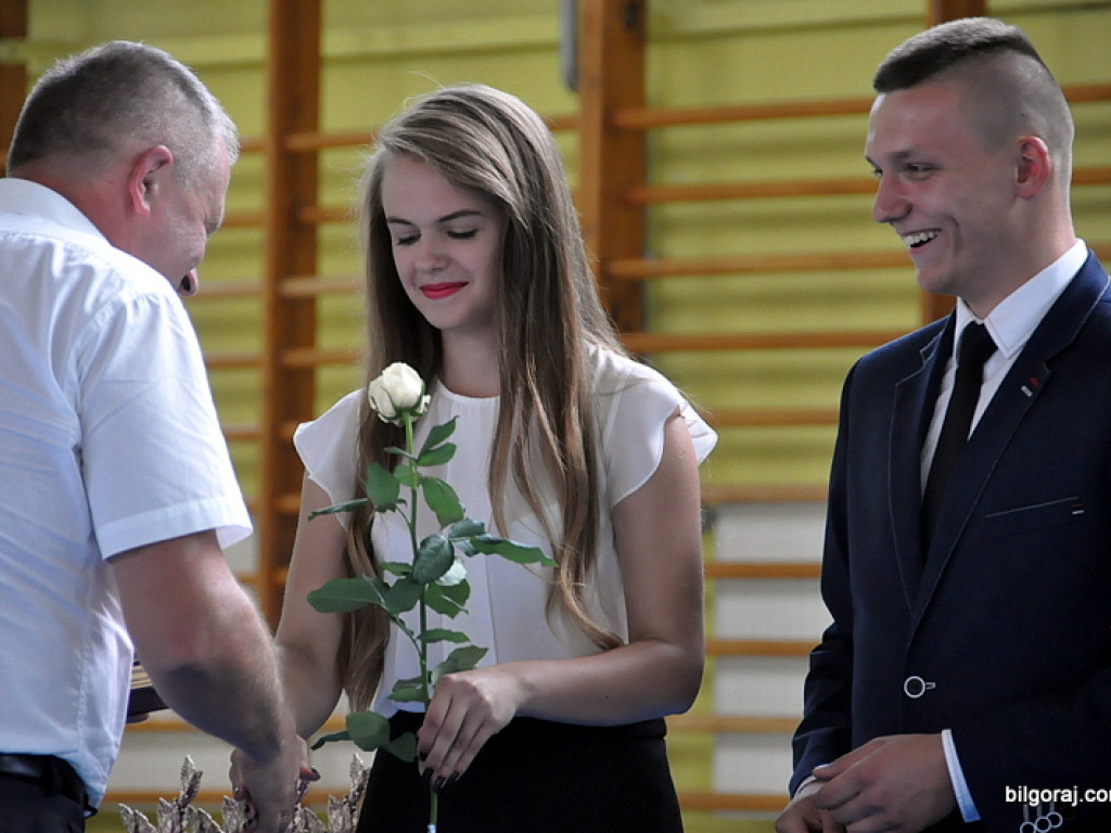 Żegnaj szkoło, czas wakacji! (FOTO)