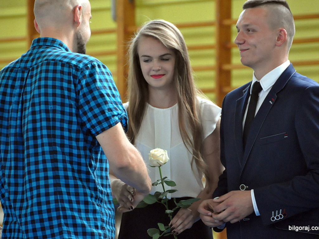 Żegnaj szkoło, czas wakacji! (FOTO)