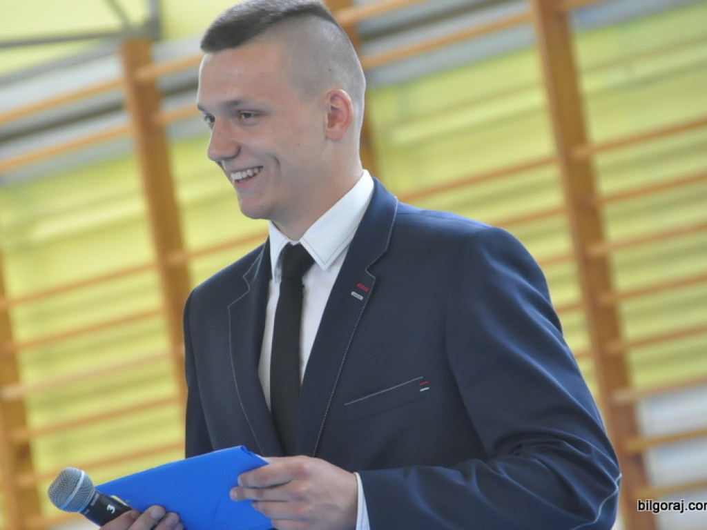 Żegnaj szkoło, czas wakacji! (FOTO)