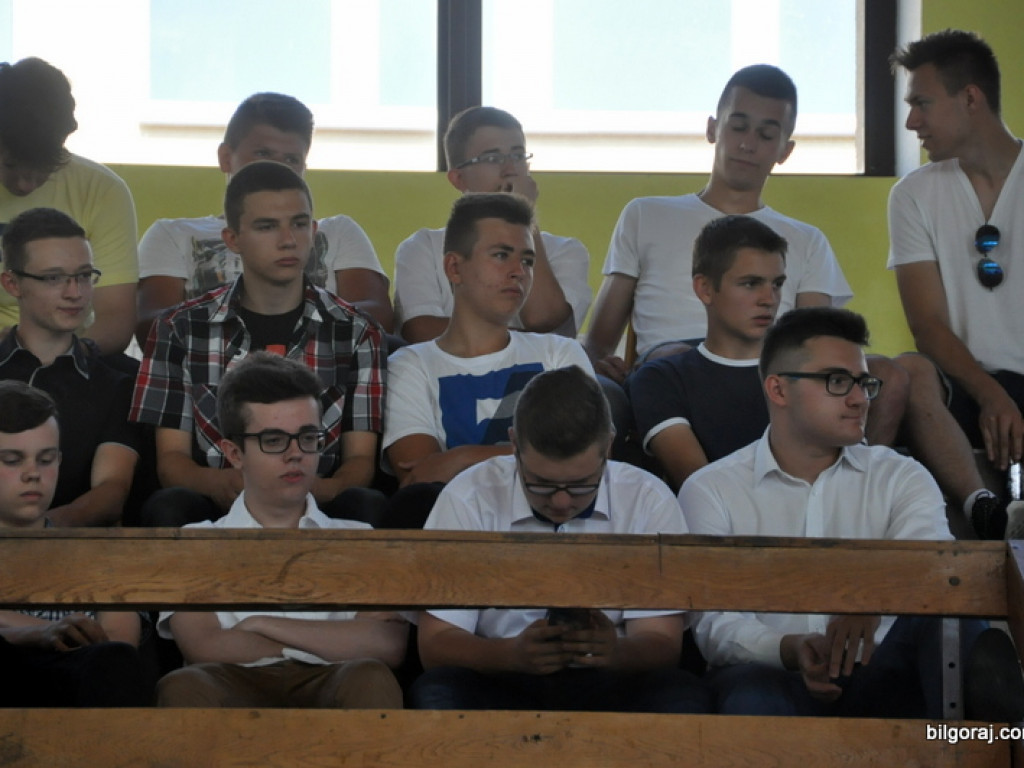 Żegnaj szkoło, czas wakacji! (FOTO)