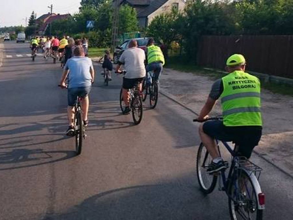 Apel do kierowców o nieparkowanie na chodnikach i drogach rowerowych