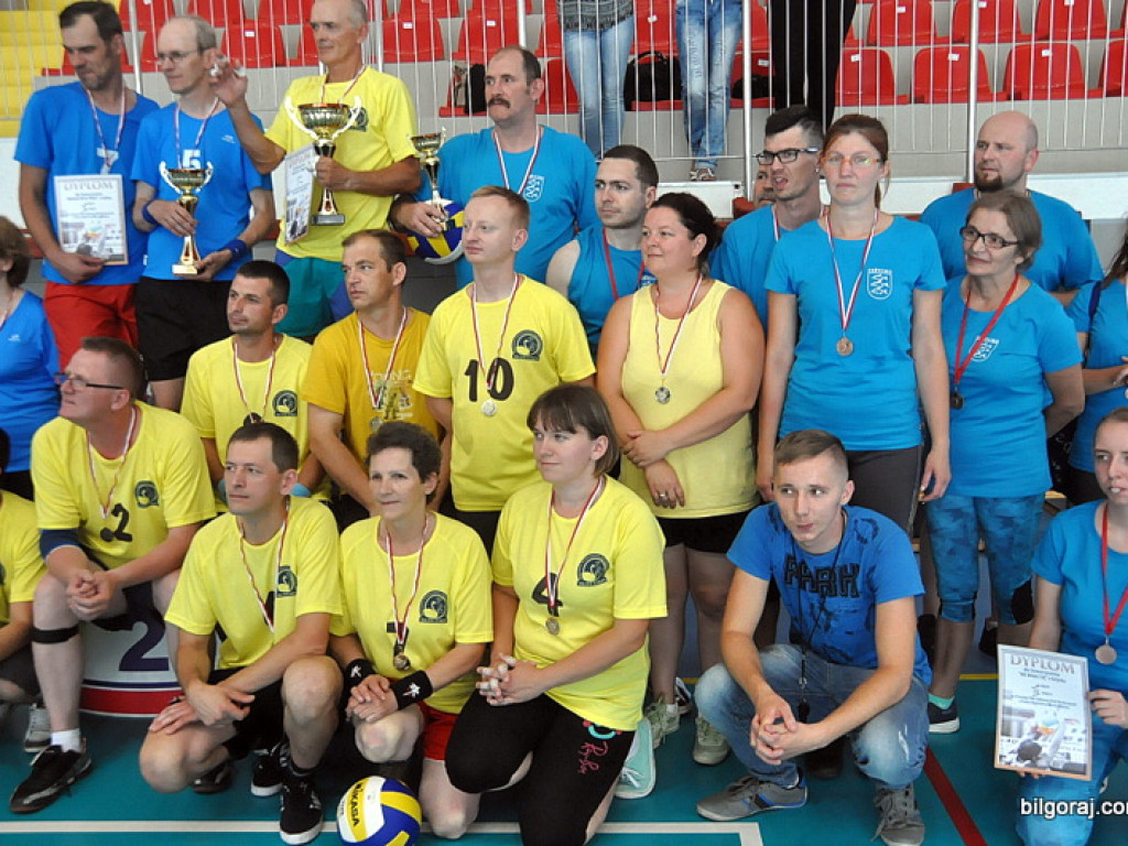Siatkarski turniej osób głuchoniemych (FOTO, WYNIKI)