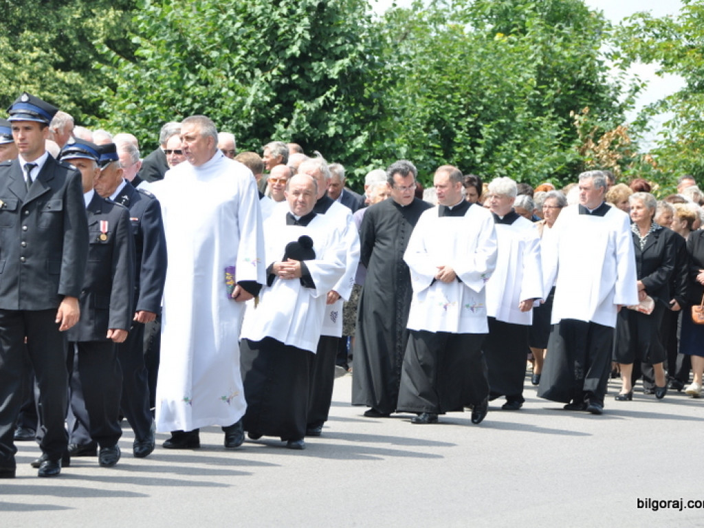 Pogrzeb ks. kanonika Zdzisława Leśnowolskiego (FOTO)