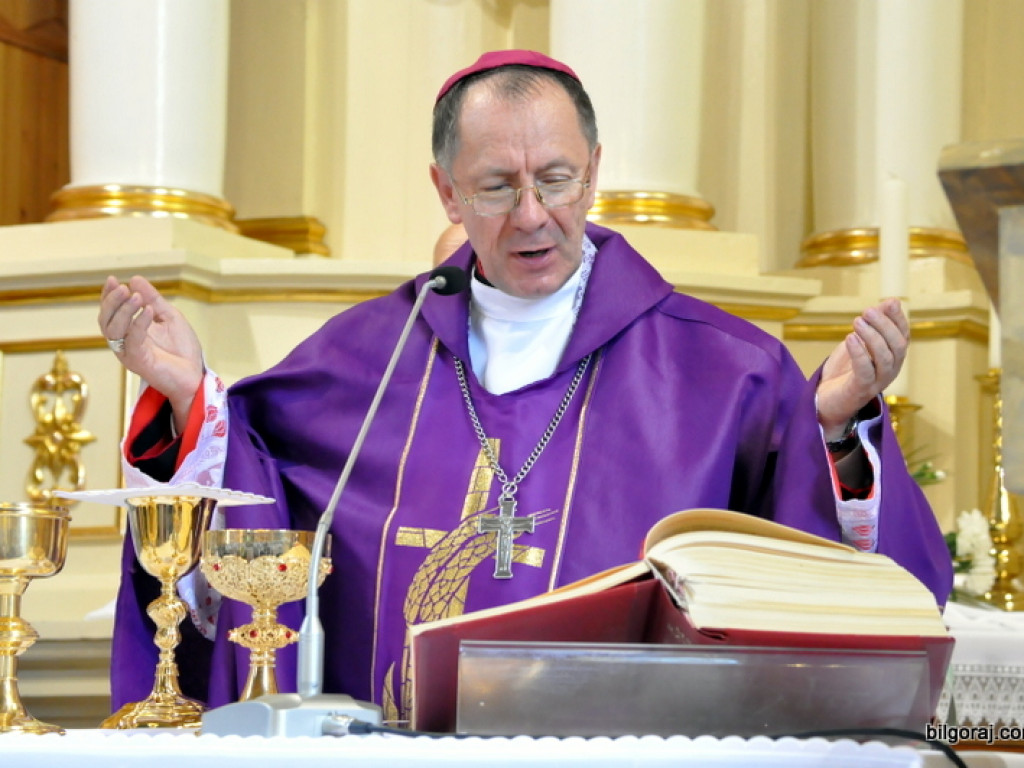 Pogrzeb ks. kanonika Zdzisława Leśnowolskiego (FOTO)