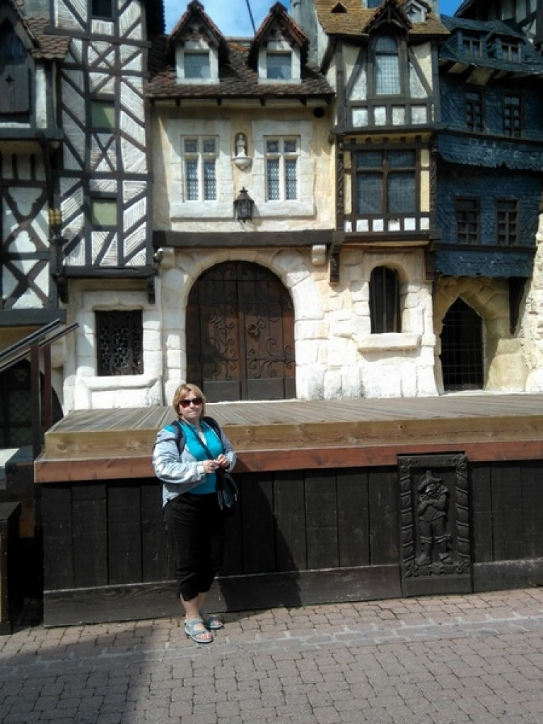 Zespoły MDK na Zjeździe Polonii w Osny pod Paryżem