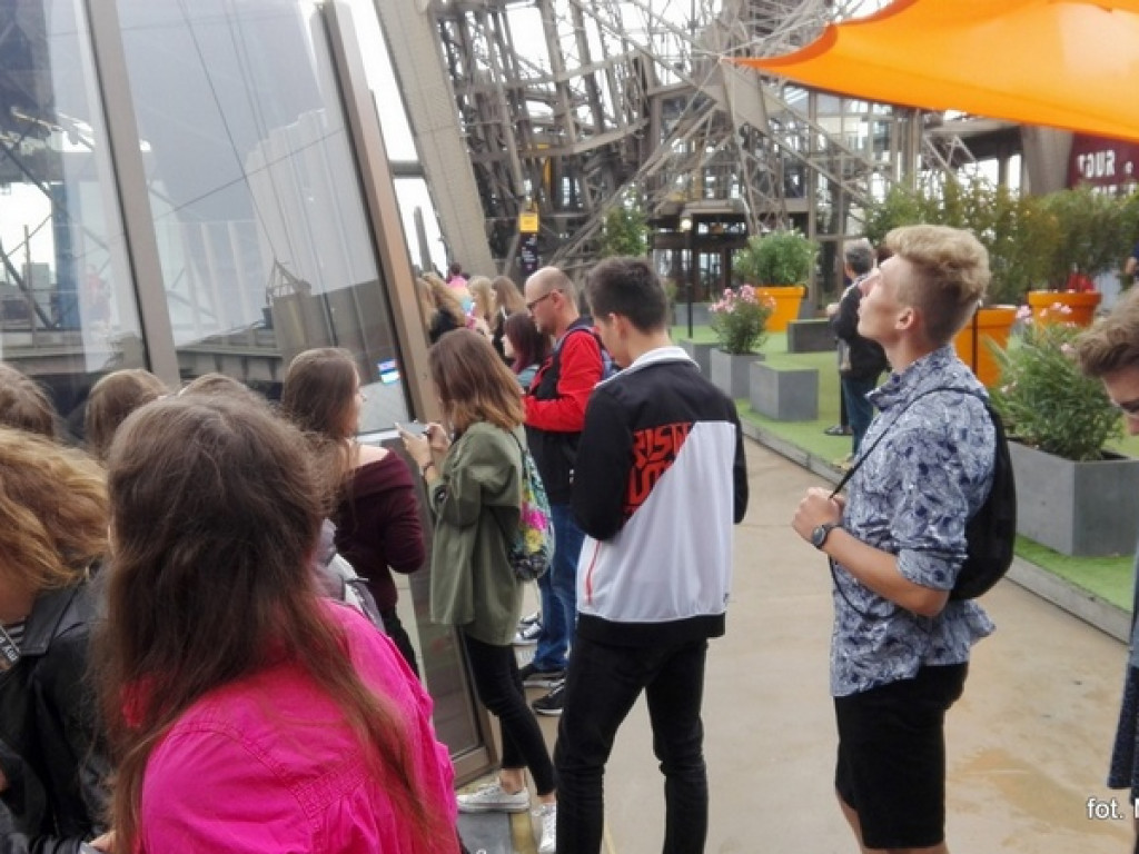 Zespoły MDK na Zjeździe Polonii w Osny pod Paryżem