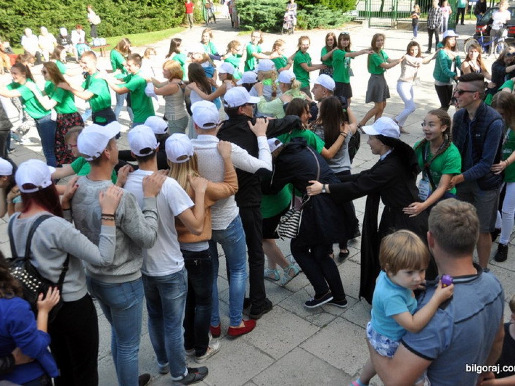 Światowe Dni Młodzieży - pielgrzymi z Litwy przybyli do Biłgoraja (FOTO)