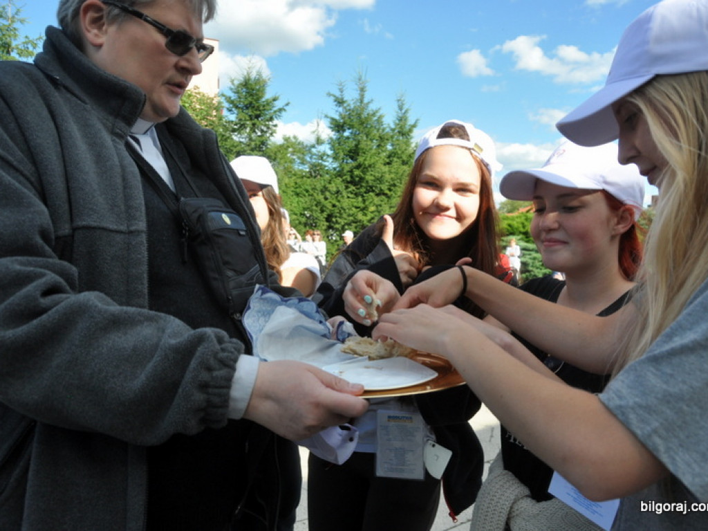 Światowe Dni Młodzieży - pielgrzymi z Litwy przybyli do Biłgoraja (FOTO)