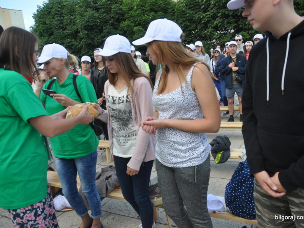 Światowe Dni Młodzieży - pielgrzymi z Litwy przybyli do Biłgoraja (FOTO)