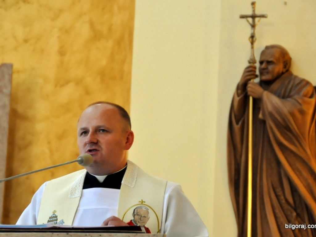 Światowe Dni Młodzieży - pielgrzymi modlili się w świątyni św. Jana Pawła II (FOTO)