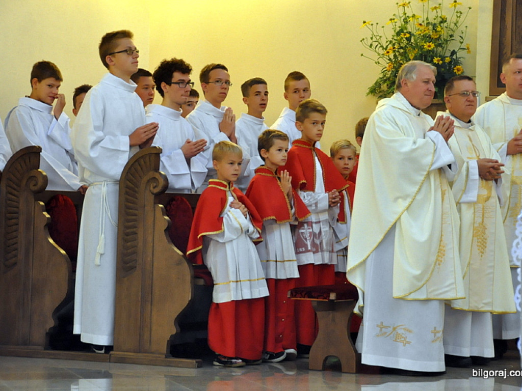 Światowe Dni Młodzieży - pielgrzymi modlili się w świątyni św. Jana Pawła II (FOTO)