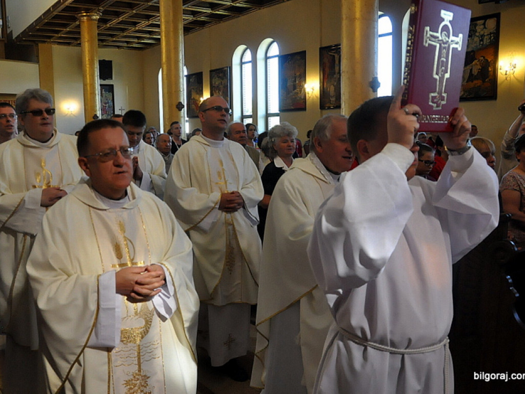 Światowe Dni Młodzieży - pielgrzymi modlili się w świątyni św. Jana Pawła II (FOTO)