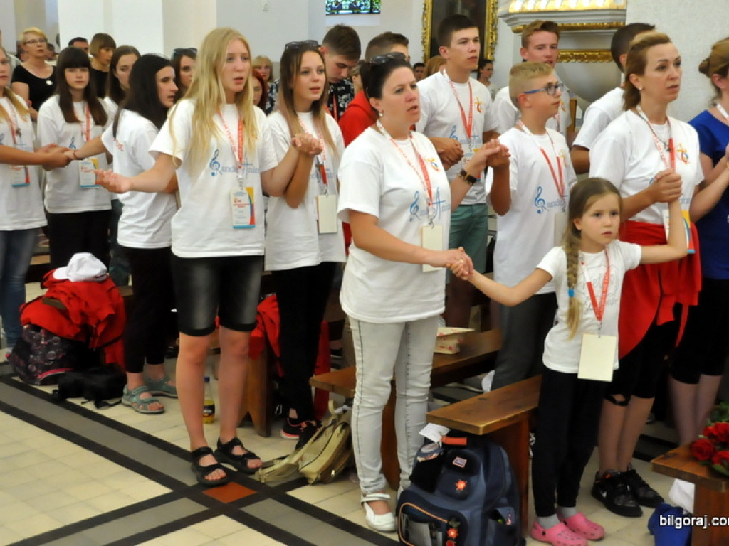 Światowe Dni Młodzieży - pielgrzymi nawiedzili sanktuarium św. Marii Magdaleny (FOTO, AUDIO)