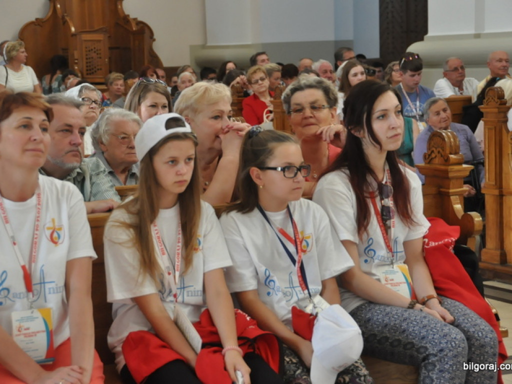 Światowe Dni Młodzieży - pielgrzymi nawiedzili sanktuarium św. Marii Magdaleny (FOTO, AUDIO)