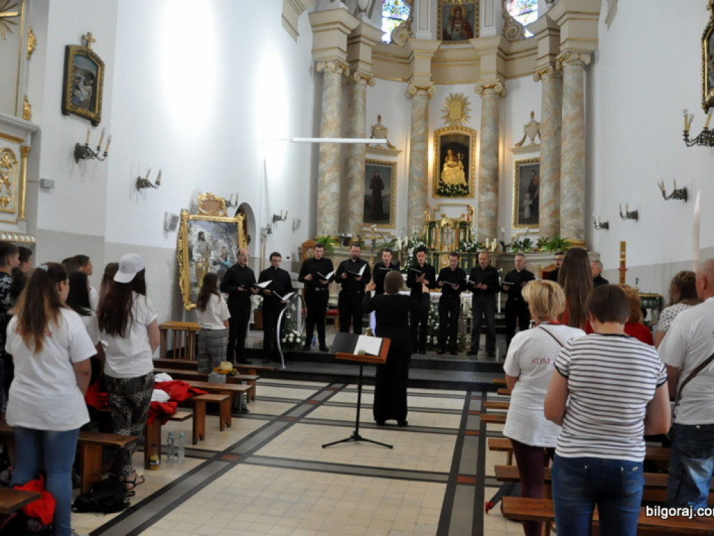 Światowe Dni Młodzieży - pielgrzymi nawiedzili sanktuarium św. Marii Magdaleny (FOTO, AUDIO)
