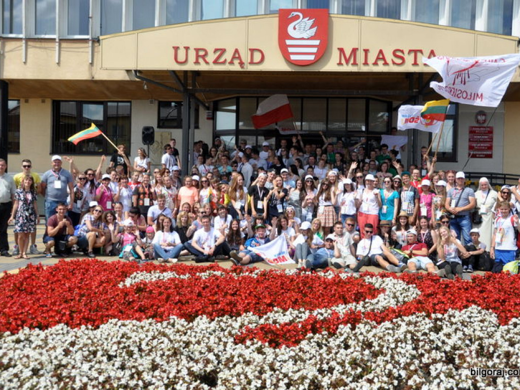 Światowe Dni Młodzieży - pożegnalna Msza u św. Jerzego i ewangelizacja przed ratuszem (FOTO)