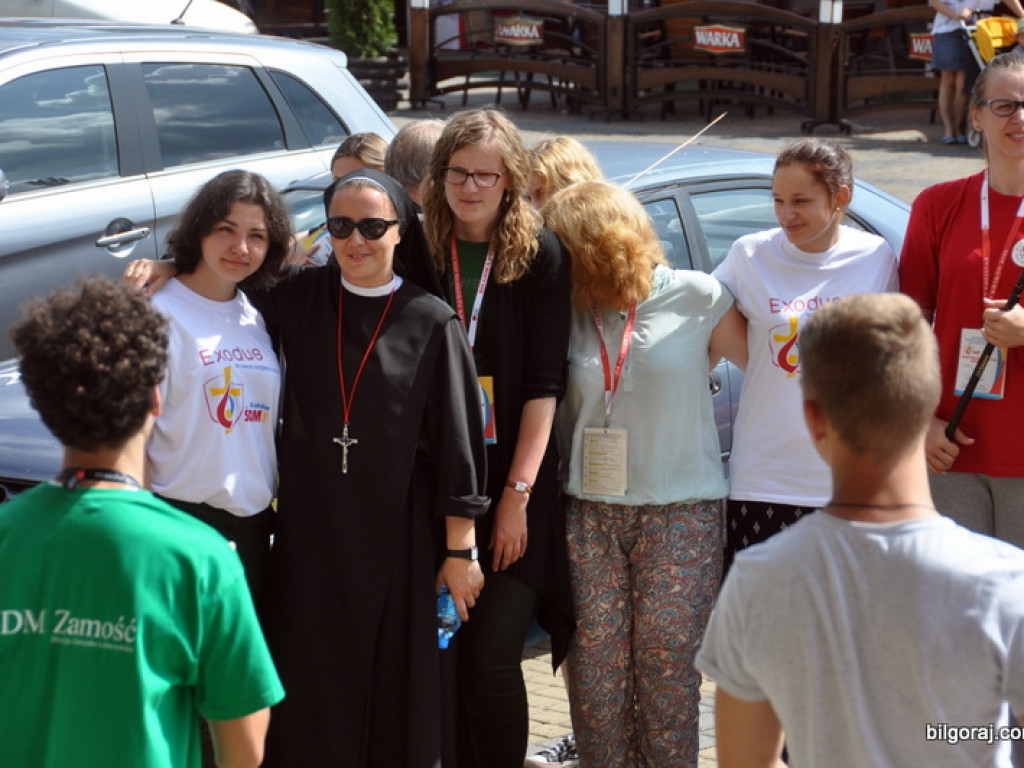 Światowe Dni Młodzieży - pożegnalna Msza u św. Jerzego i ewangelizacja przed ratuszem (FOTO)