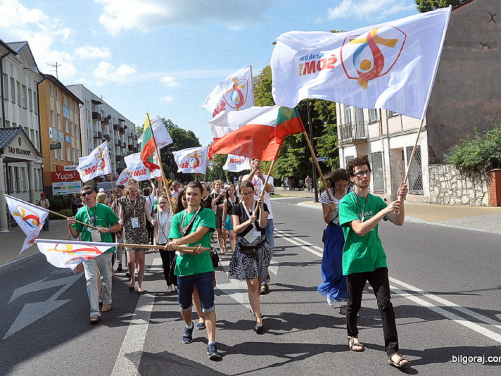 Światowe Dni Młodzieży - pożegnalna Msza u św. Jerzego i ewangelizacja przed ratuszem (FOTO)