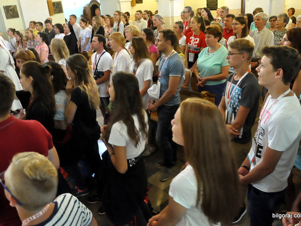 Światowe Dni Młodzieży - pożegnalna Msza u św. Jerzego i ewangelizacja przed ratuszem (FOTO)