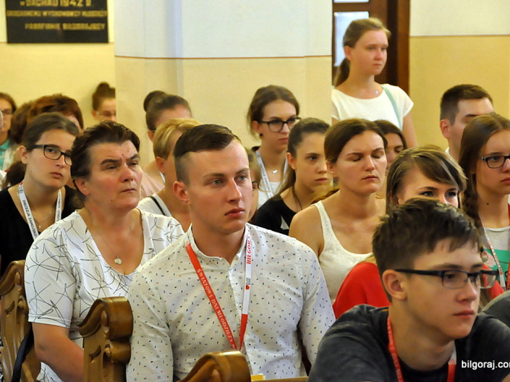 Światowe Dni Młodzieży - pożegnalna Msza u św. Jerzego i ewangelizacja przed ratuszem (FOTO)
