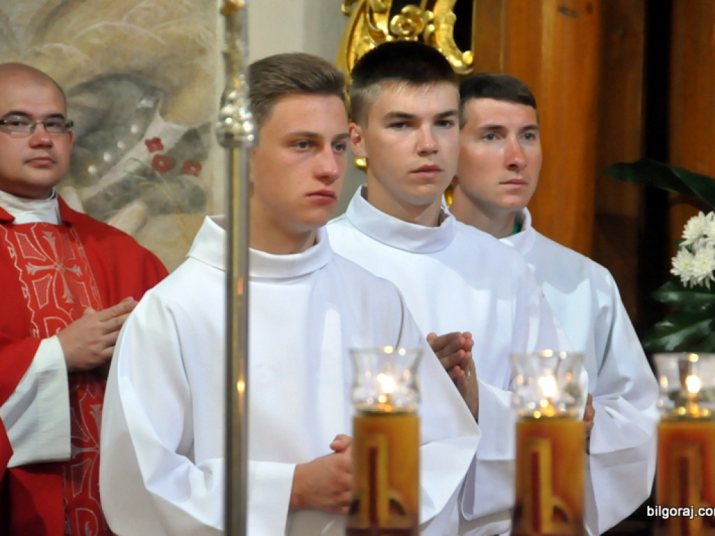 Światowe Dni Młodzieży - pożegnalna Msza u św. Jerzego i ewangelizacja przed ratuszem (FOTO)