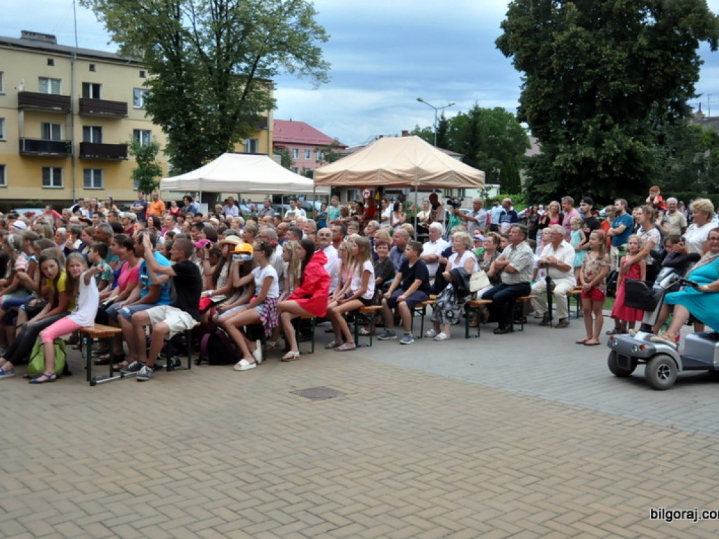 Artyści dla Singera (FOTO)