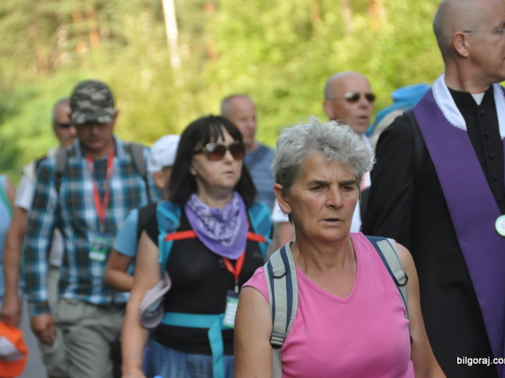 Pielgrzymi zawitali do Biłgoraja. Po raz 34. nasze Miasto jest przystankiem w drodze na Jasną Górę (FOTO)