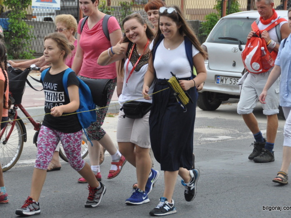 Pielgrzymi z Biłgoraja wyruszyli na pątniczy szlak do Czarnej Madonny (FOTO)