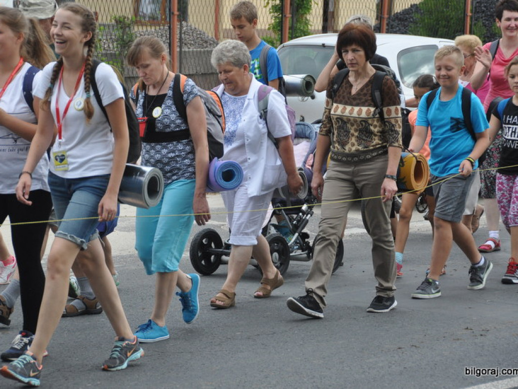 Pielgrzymi z Biłgoraja wyruszyli na pątniczy szlak do Czarnej Madonny (FOTO)