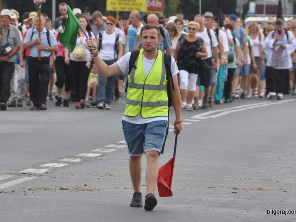 Pielgrzymi z Biłgoraja wyruszyli na pątniczy szlak do Czarnej Madonny (FOTO)