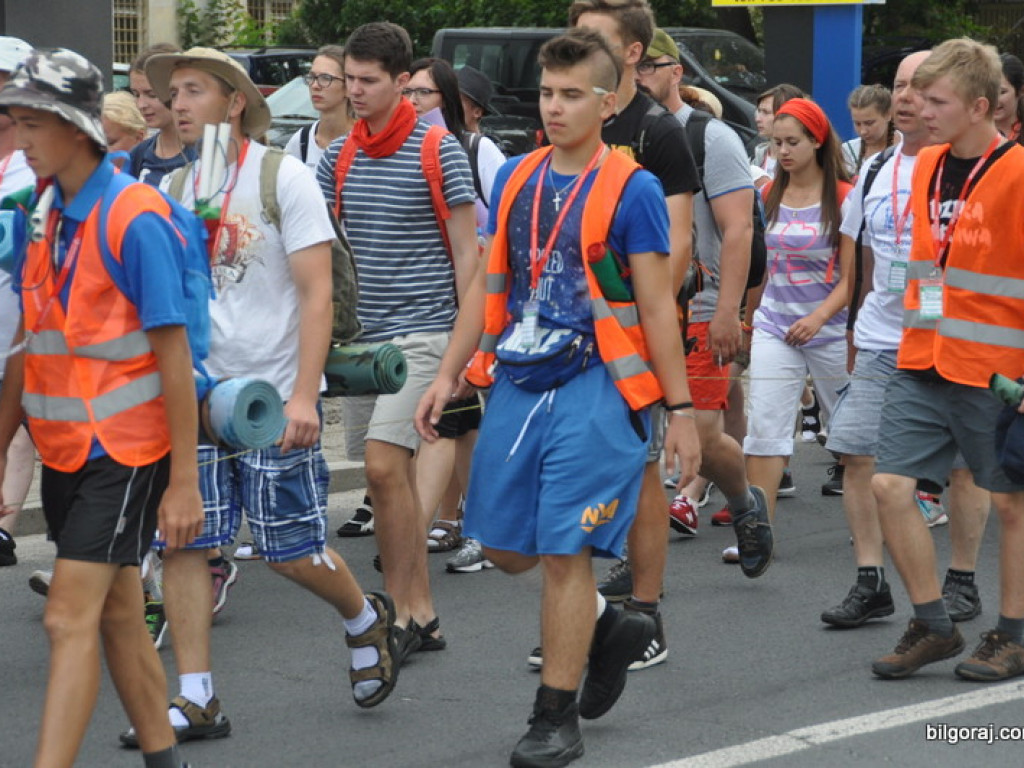 Pielgrzymi z Biłgoraja wyruszyli na pątniczy szlak do Czarnej Madonny (FOTO)