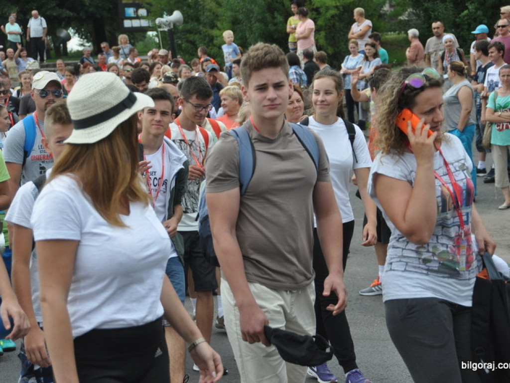 Pielgrzymi z Biłgoraja wyruszyli na pątniczy szlak do Czarnej Madonny (FOTO)