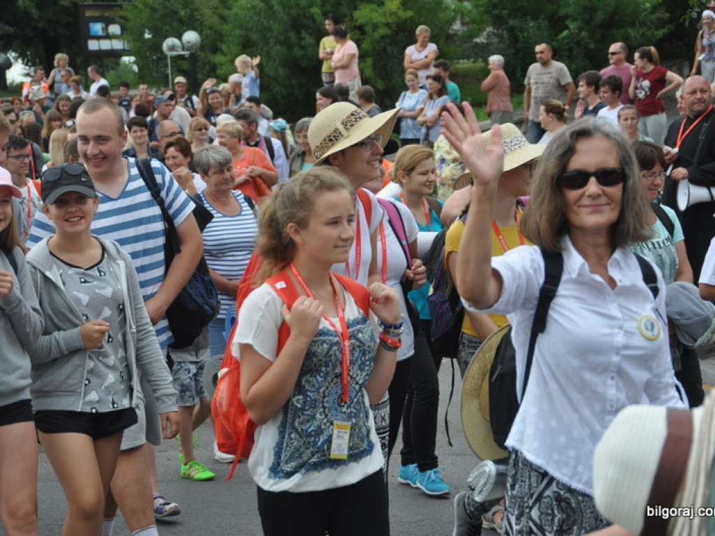 Pielgrzymi z Biłgoraja wyruszyli na pątniczy szlak do Czarnej Madonny (FOTO)