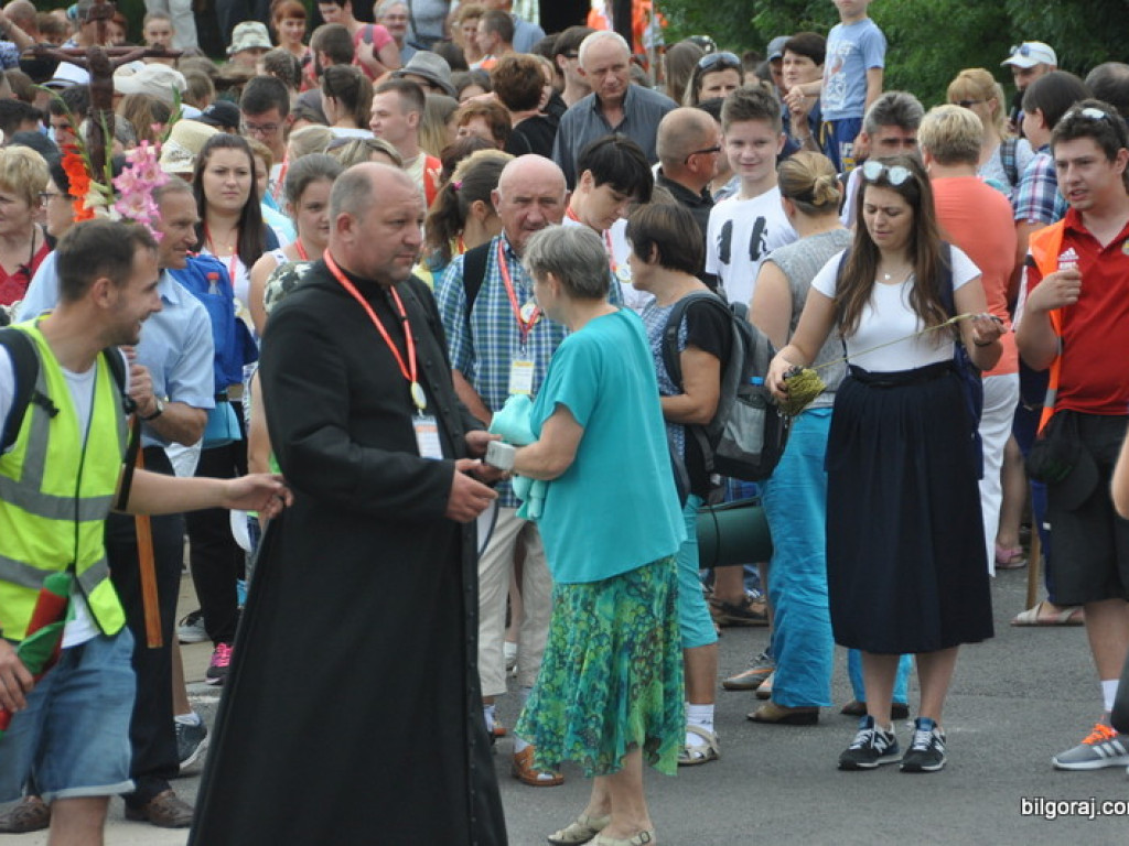 Pielgrzymi z Biłgoraja wyruszyli na pątniczy szlak do Czarnej Madonny (FOTO)
