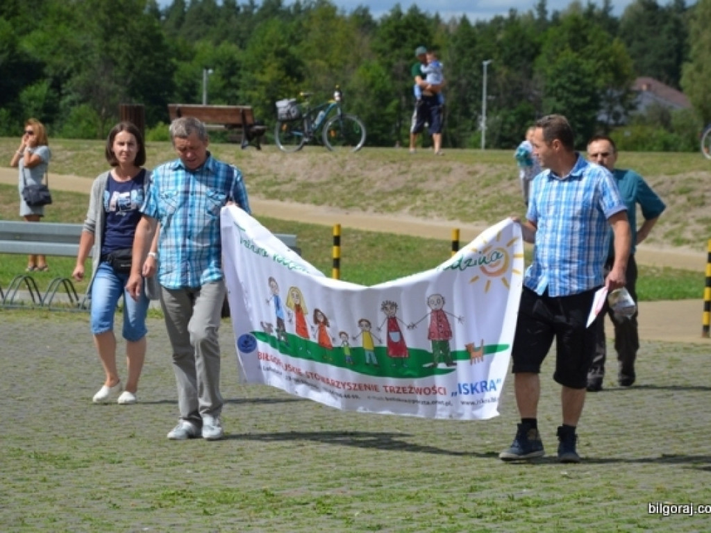 Piknik trzeźwościowy nad zalewem Bojary (FOTO)