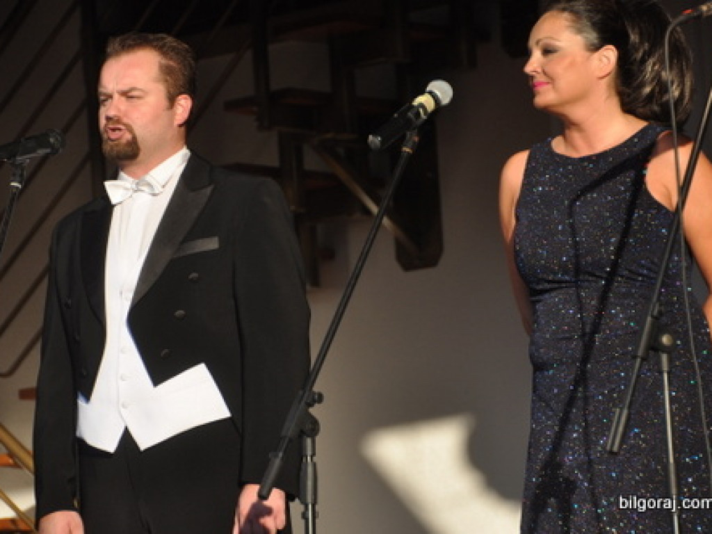 Operowe pożegnanie księdza Sochana (FOTO)