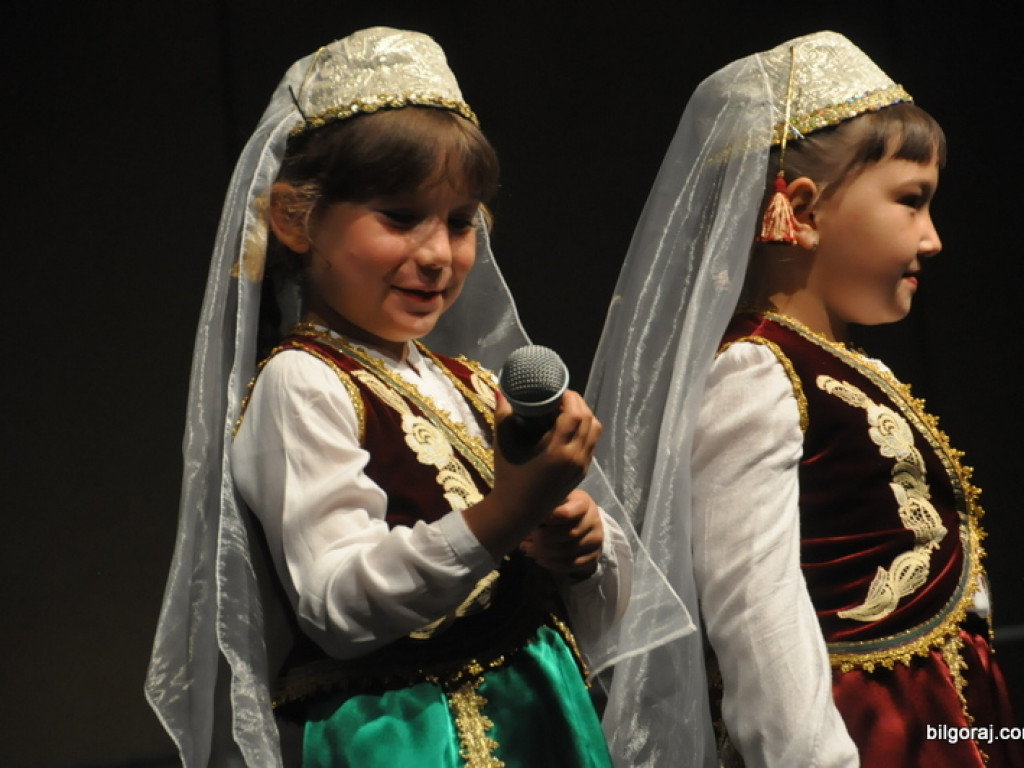Muzyka i taniec sąsiadów (FOTO)
