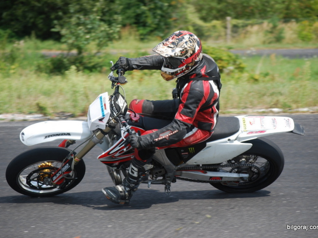 Wyścigi wraków i szkolenia dla motocyklistów (FOTO, WYNIKI)