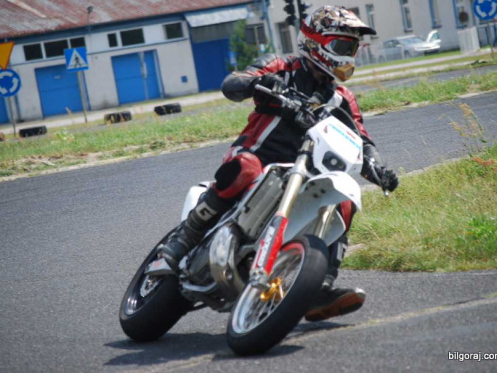 Wyścigi wraków i szkolenia dla motocyklistów (FOTO, WYNIKI)