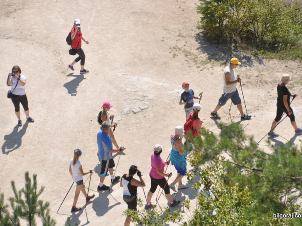 Rajd Nordic Walking po józefowskich szlakach (FOTO)