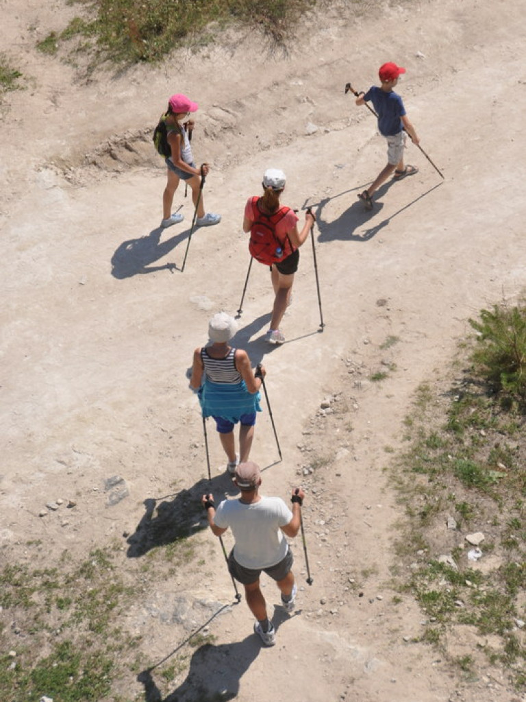 Rajd Nordic Walking po józefowskich szlakach (FOTO)