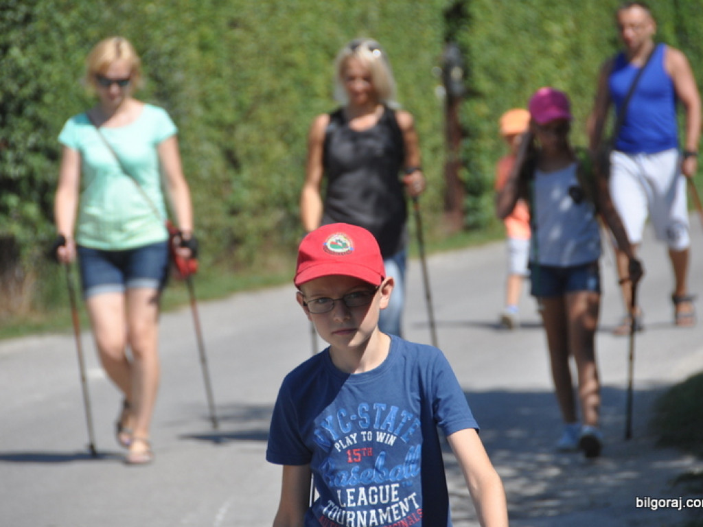 Rajd Nordic Walking po józefowskich szlakach (FOTO)