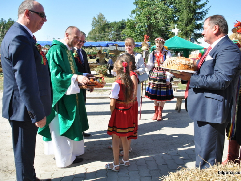 Gminna Józefów dożynki świętowała w Tarnowoli
