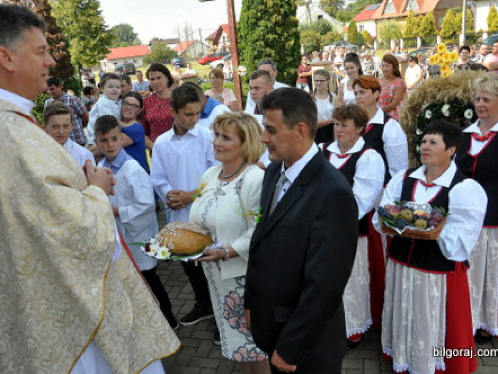 Dożynki gminno - parafialne w Gminie Tarnogród - Wola Różaniecka 2016 (FOTO)
