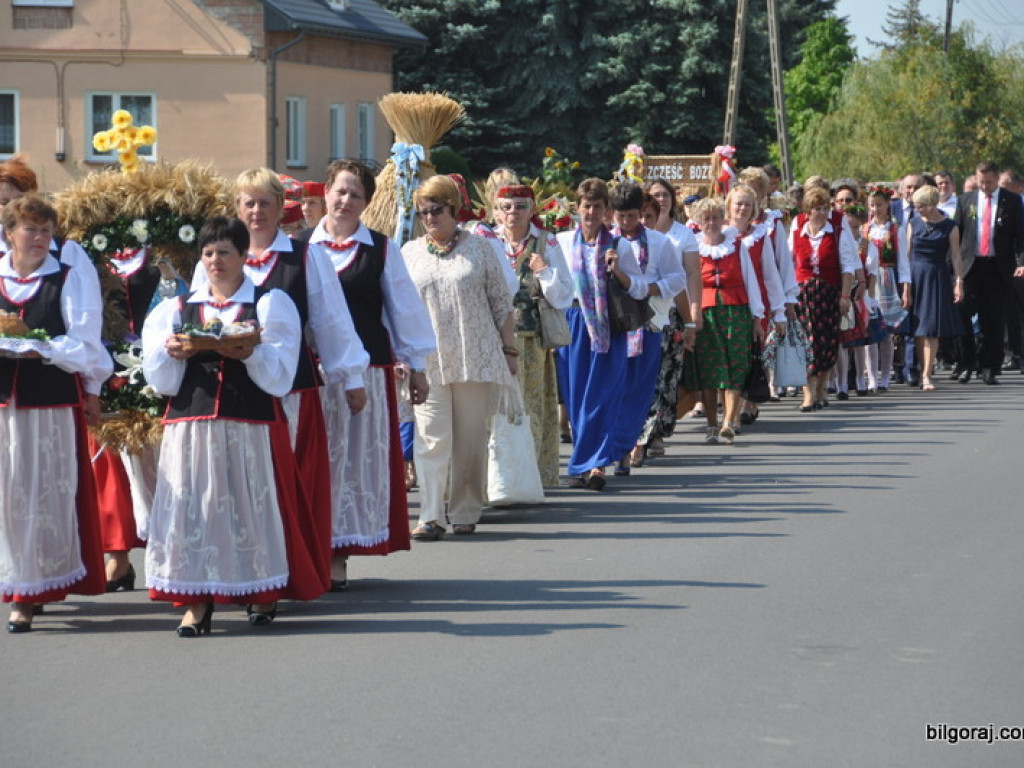 Dożynki gminno - parafialne w Gminie Tarnogród - Wola Różaniecka 2016 (FOTO)
